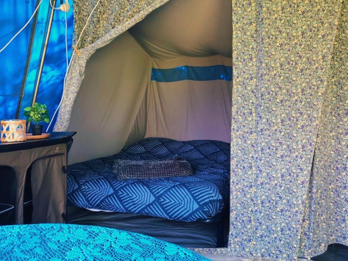 Готель 4 Persoons Ingerichte Tent Op Kleine Camping Анна Павловна Екстер'єр фото